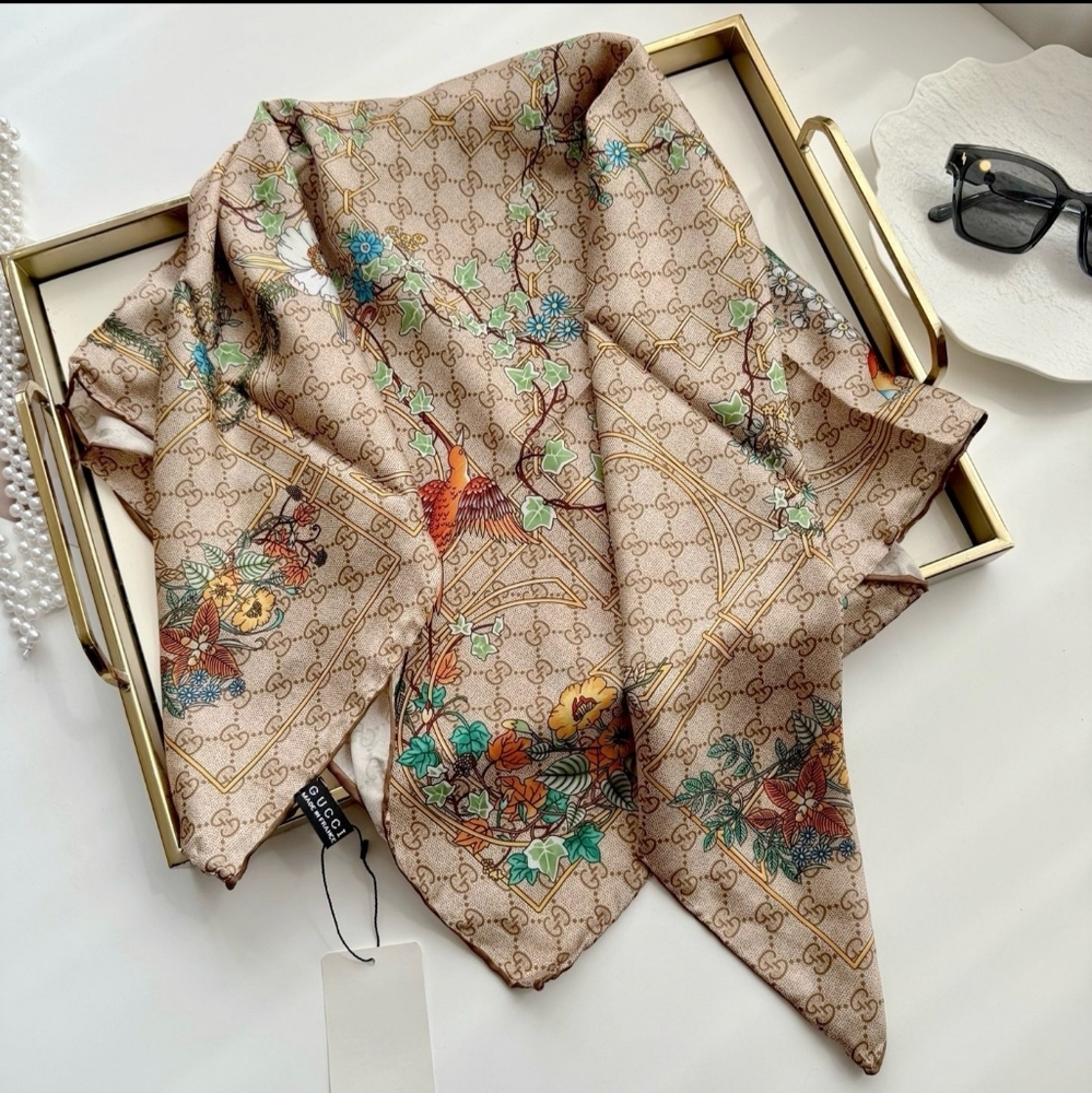 Floral Patterned Brown Scarf - Picture 7 of 13